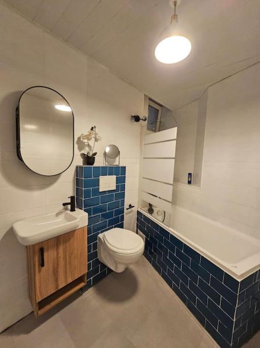 Heart Of City Center 4Br 2Bath 10 Pers Букурещ Екстериор снимка